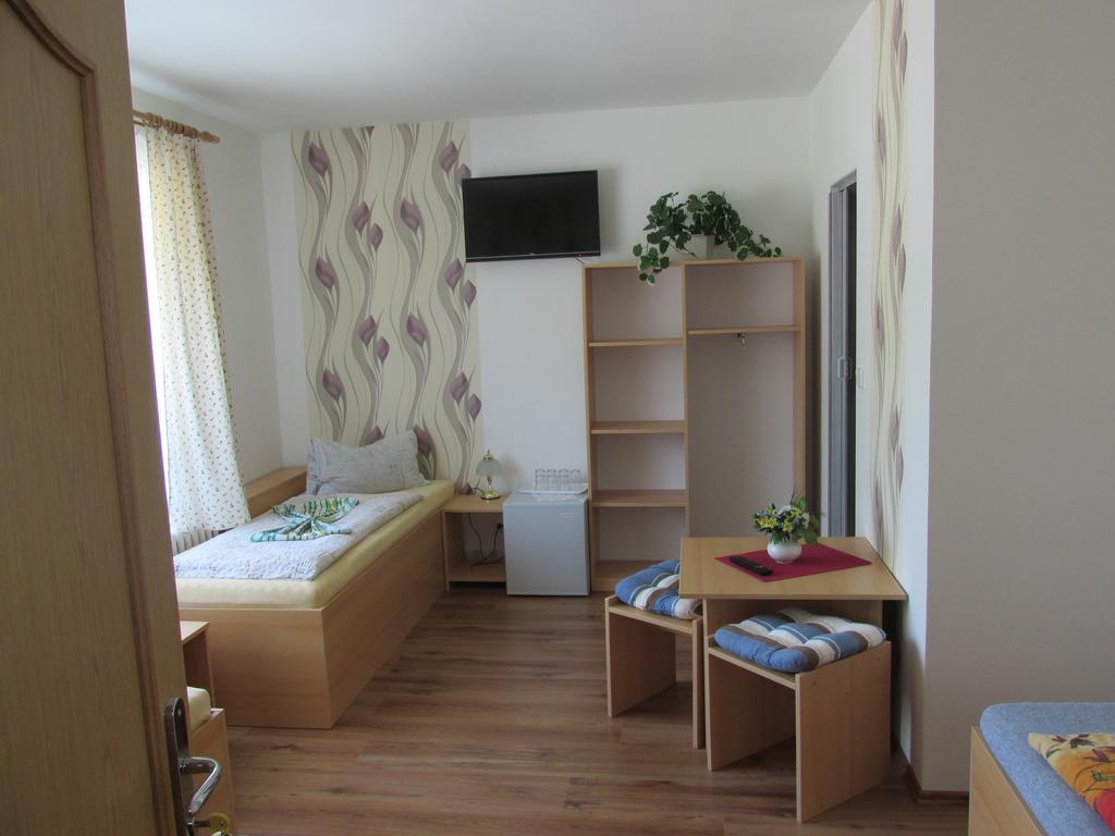 Pension U Vlasku Karlovy Vary Bilik gambar
